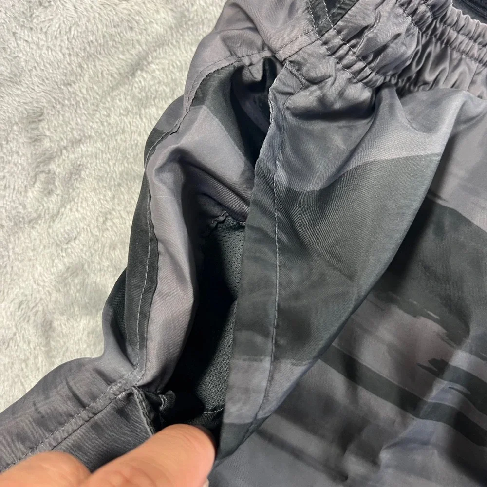 Jordan Poolside Shorts Mens Medium Gray Black Good Jumpman Graphic Summer Active